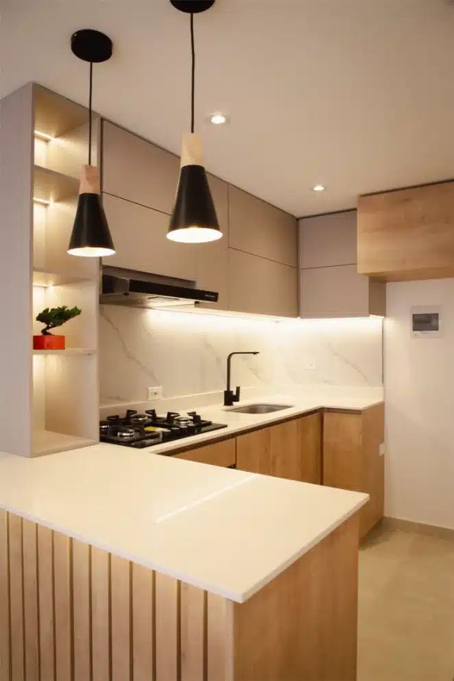 Cocina integral en L a medida para apartamento pequeño en Bogotá - Muebles Moratto
